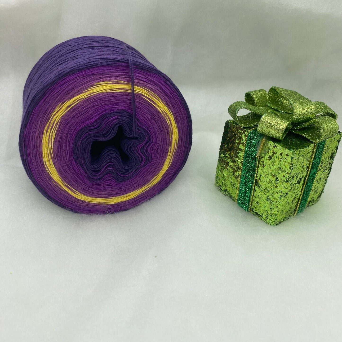 Adventskalender Bobbel Adventsglöckchen lila/ gold 3 Fäden