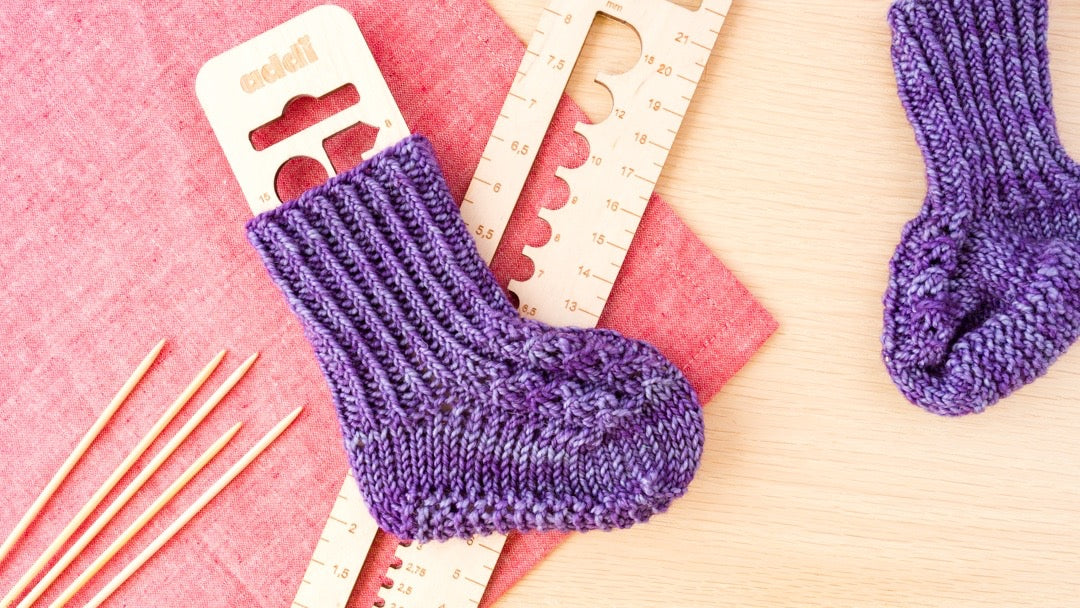 addiCalibro Holznadelmaß-Set für Stricknadeln, Novel-Nadeln und Häkelnadeln